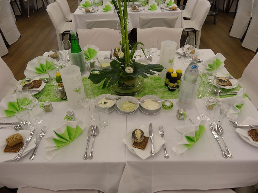 Hotel Wirt Im Feld Steyr